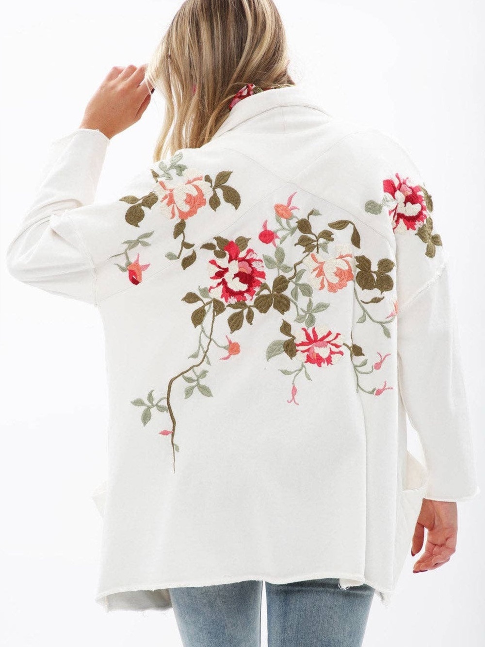 Aratta White Floral Embroidered Oversized Jacket Knitted Romance GB001